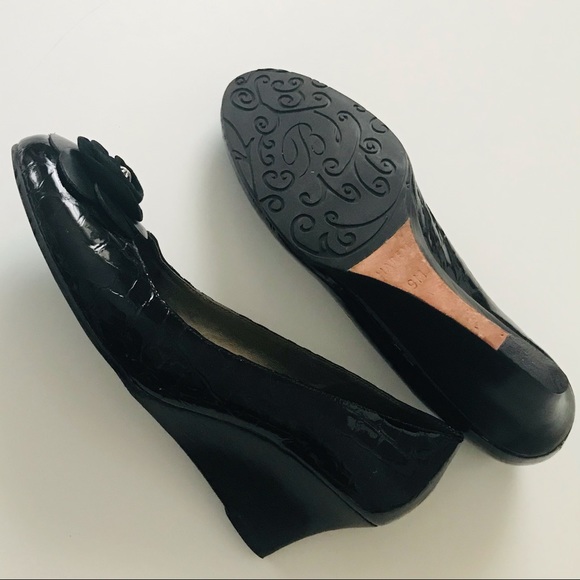 • PRICE FIRM ‼️ | BRIGHTON | 9 | LEATHER WEDGE - Picture 13 of 14